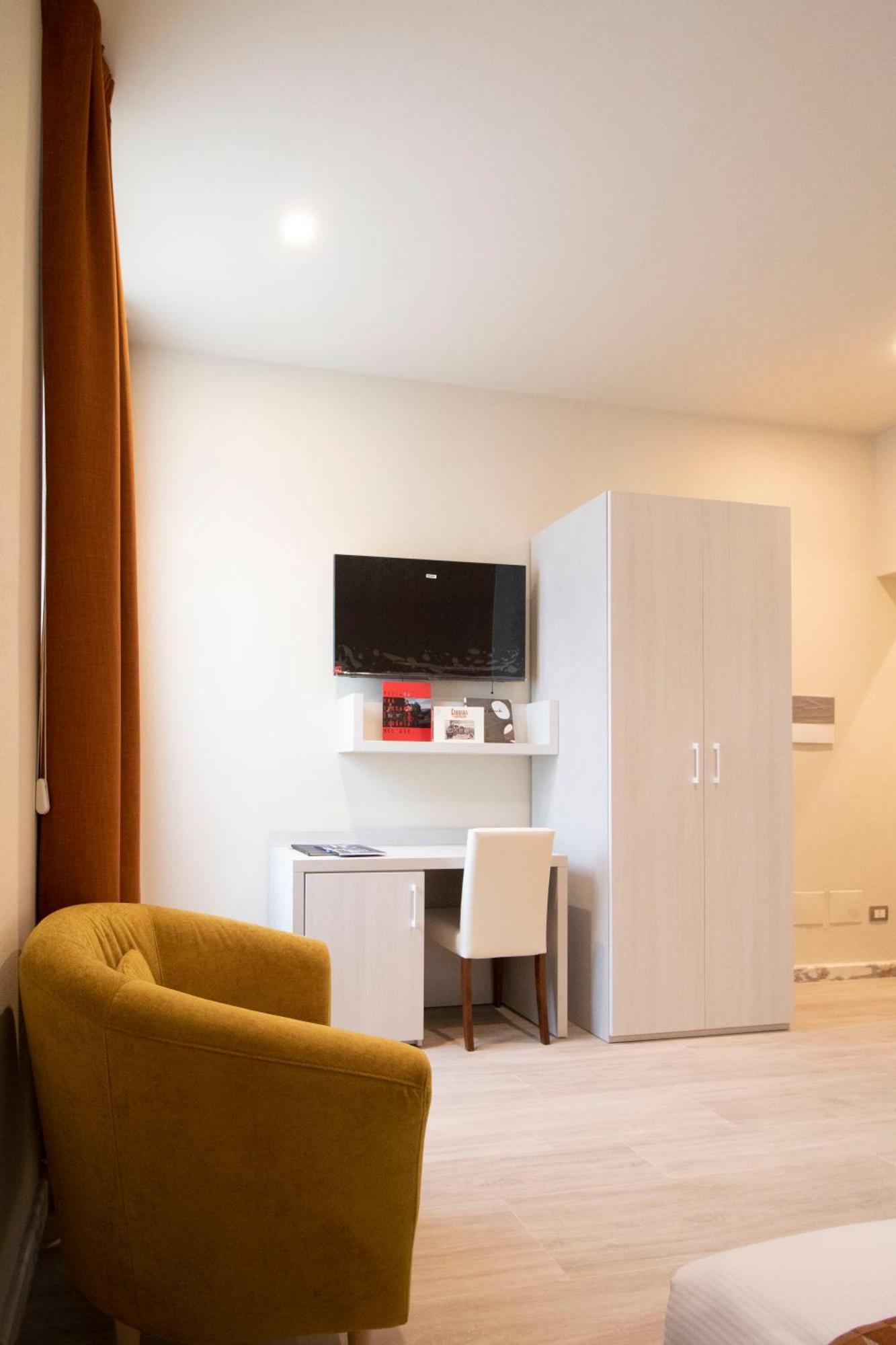 Doride Suites Boutique Hotel Marina Di Carrara Exterior photo