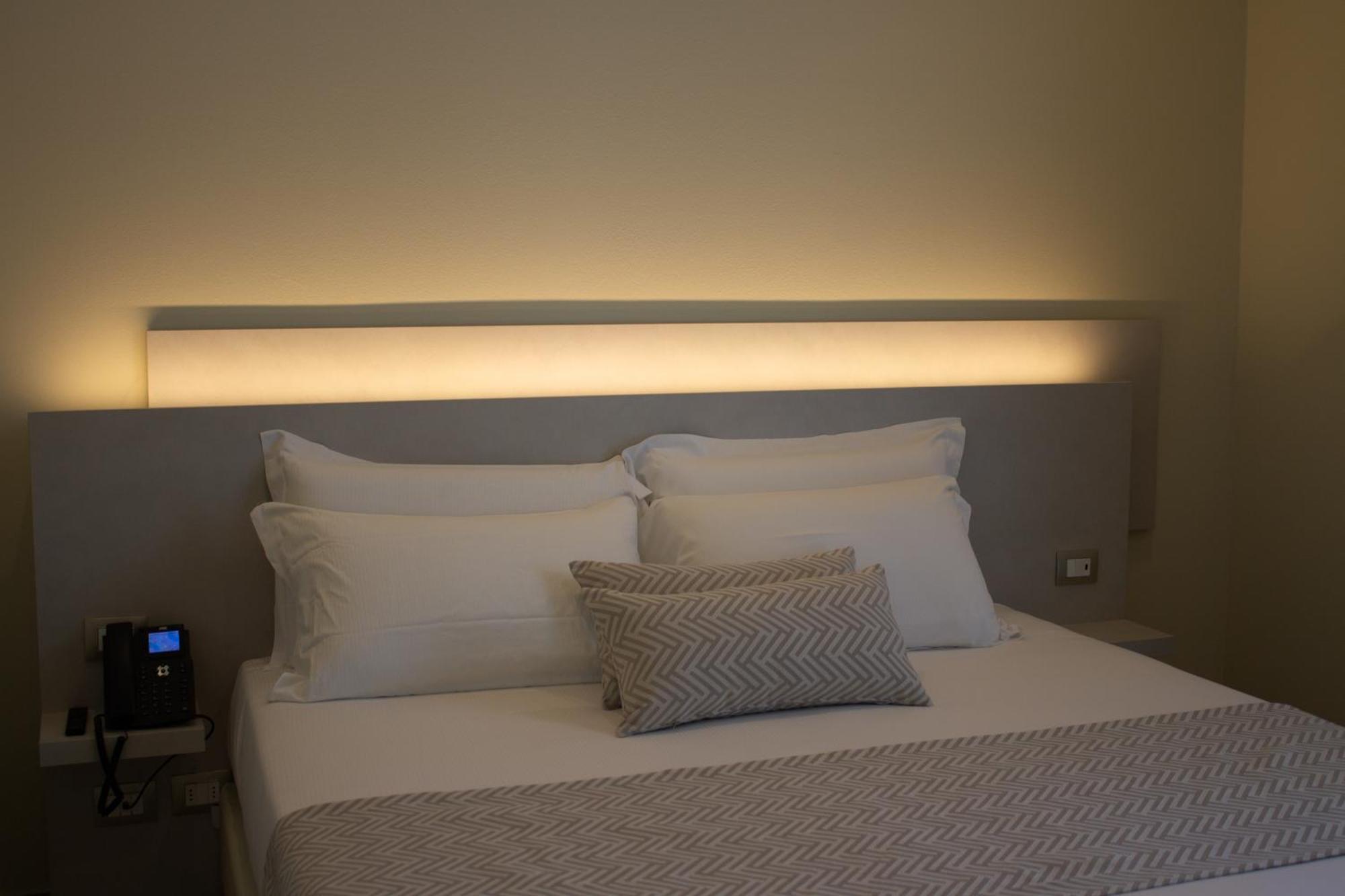 Doride Suites Boutique Hotel Marina Di Carrara Exterior photo